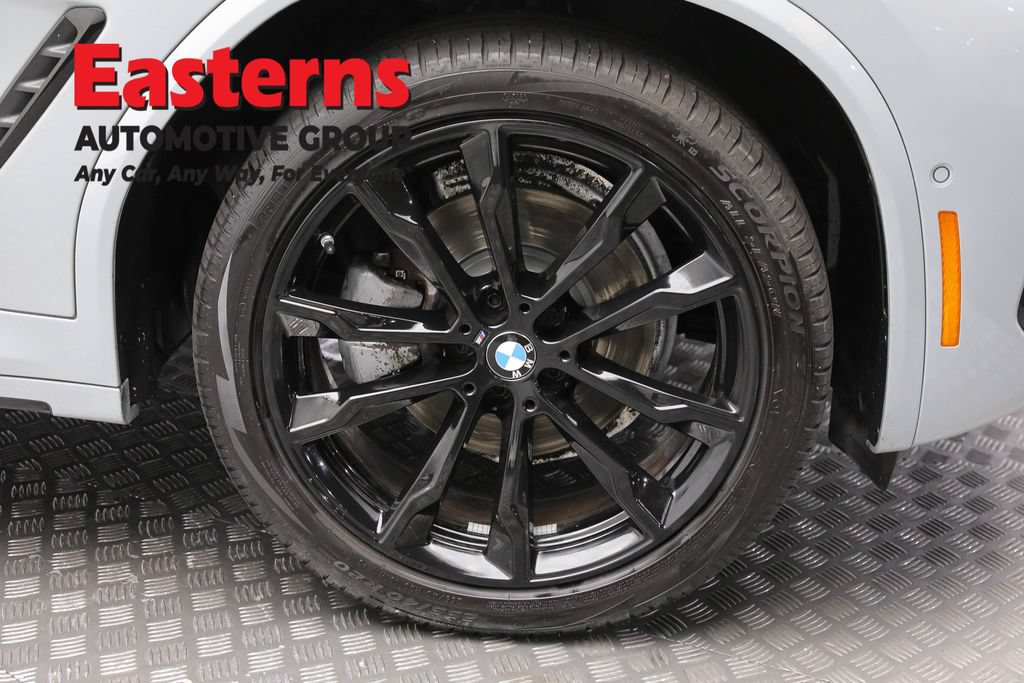 Used 2023 BMW X4 xDrive30i w/ M Sport Package AWD/4WD image 31