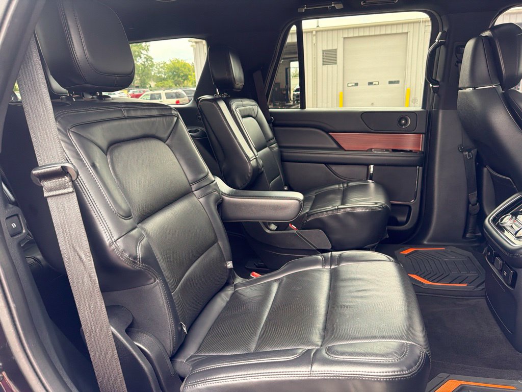 Used 2021 Lincoln Navigator Reserve AWD/4WD image 51