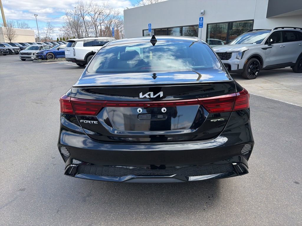Certified 2023 Kia Forte GT-Line image 7