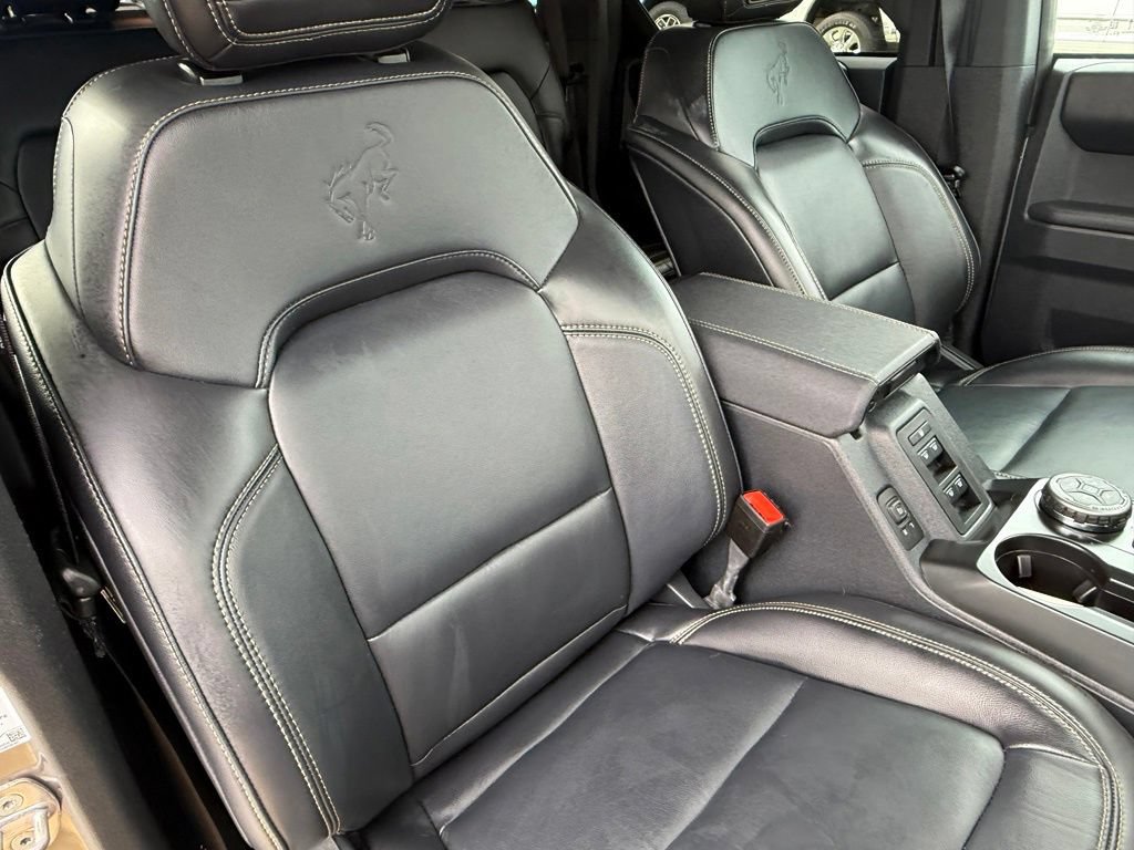 Used 2025 Ford Bronco Badlands AWD/4WD image 18