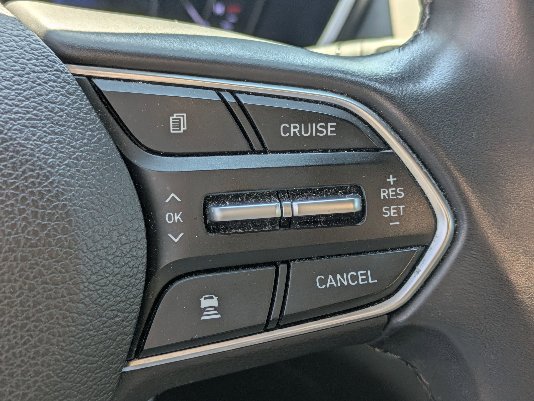 Used 2019 Hyundai Santa Fe Limited image 21