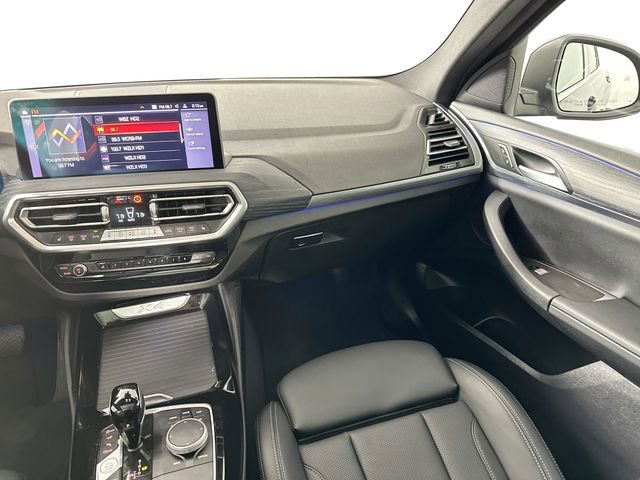 Used 2025 BMW X4 xDrive30i image 27