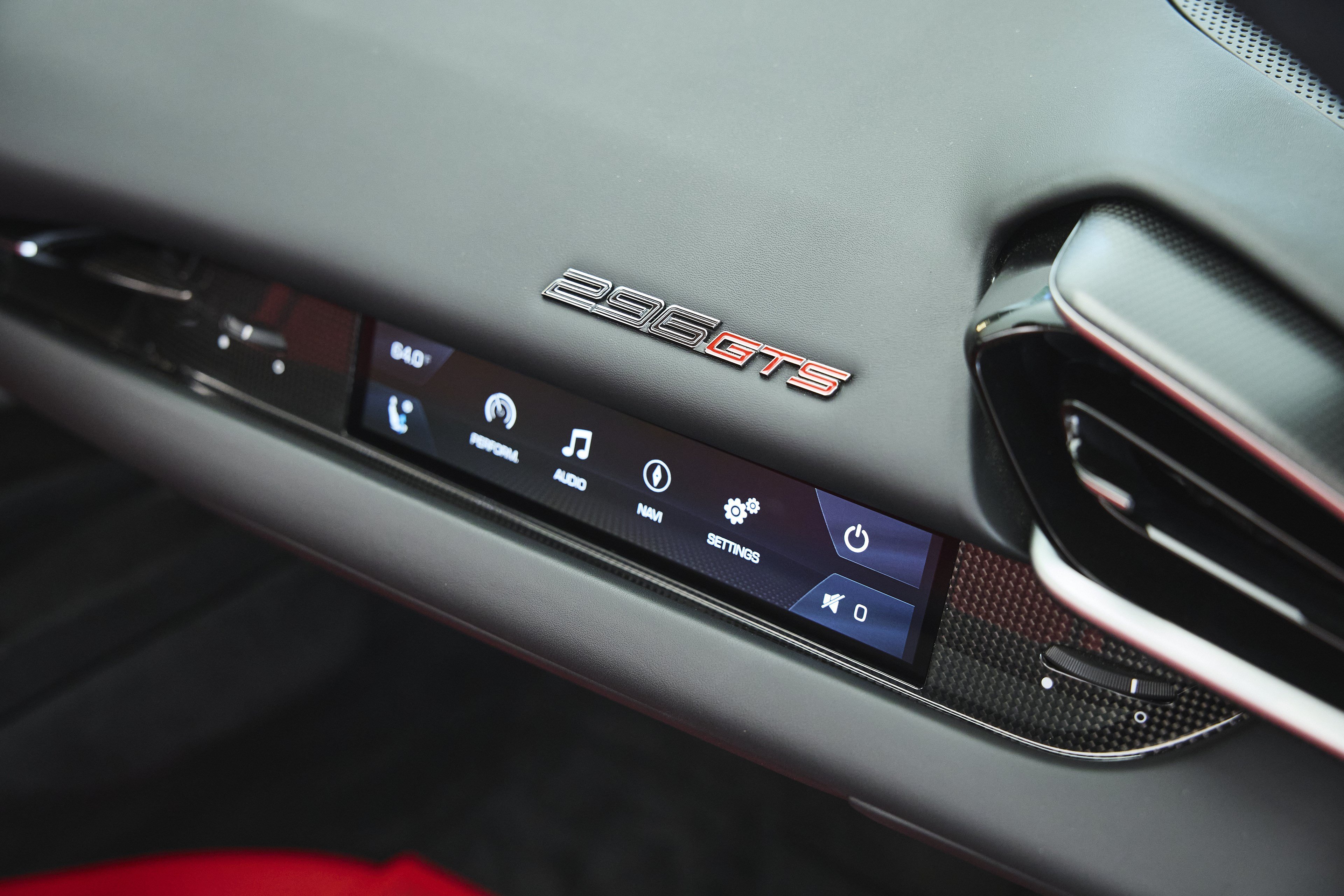 Used 2023 Ferrari 296 GTS RWD image 33