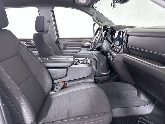 Used 2025 Chevrolet Silverado 2500 LT w/ Convenience Package image 34