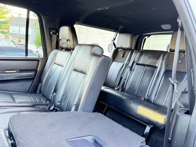 Used 2017 Ford Expedition EL XLT w/ Equipment Group 202A AWD/4WD image 14