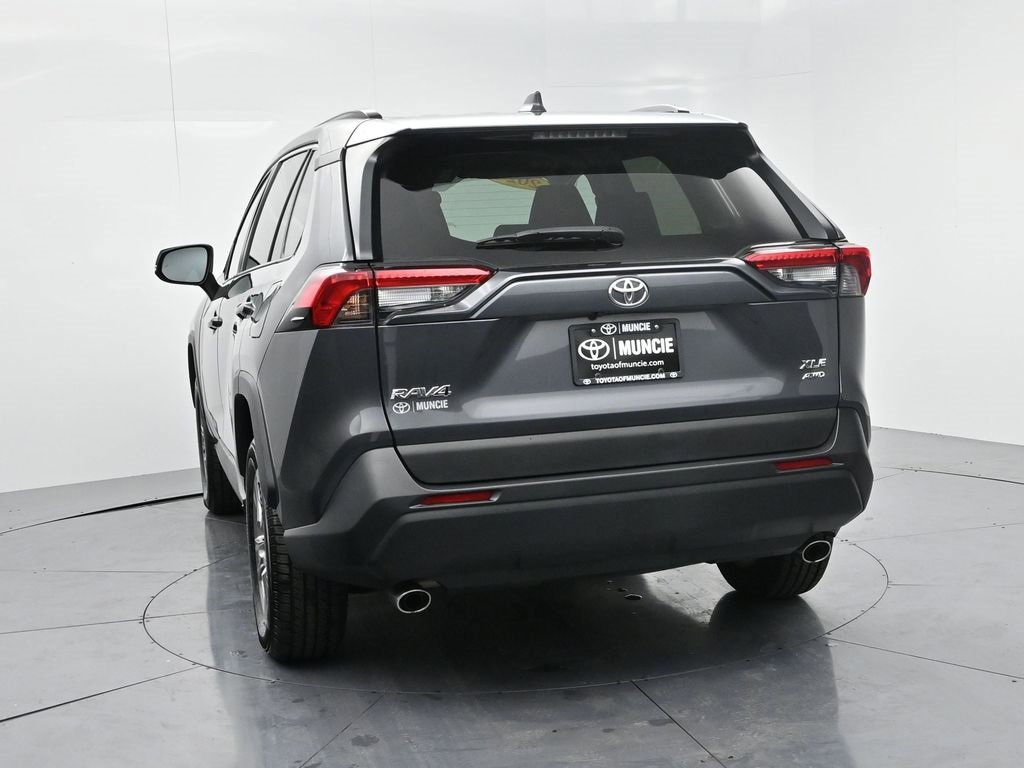 Used 2024 Toyota RAV4 XLE image 6