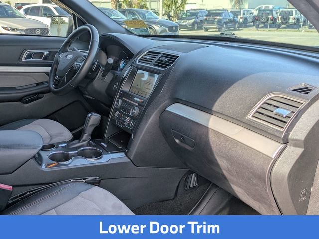 Used 2017 Ford Explorer XLT w/ Equipment Group 202A image 33