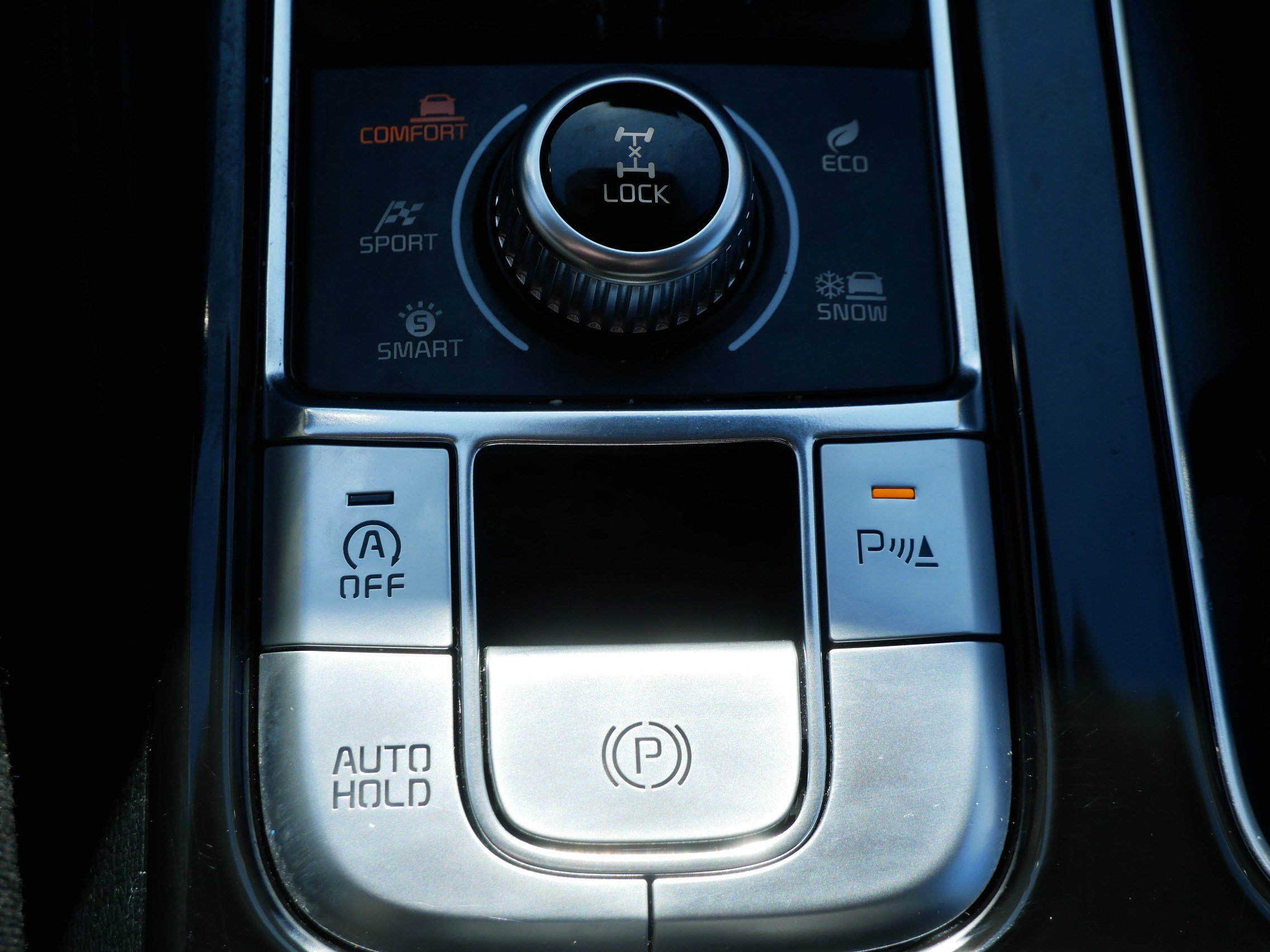 Used 2023 Kia Telluride EX w/ EX Captain's Chair Package image 25