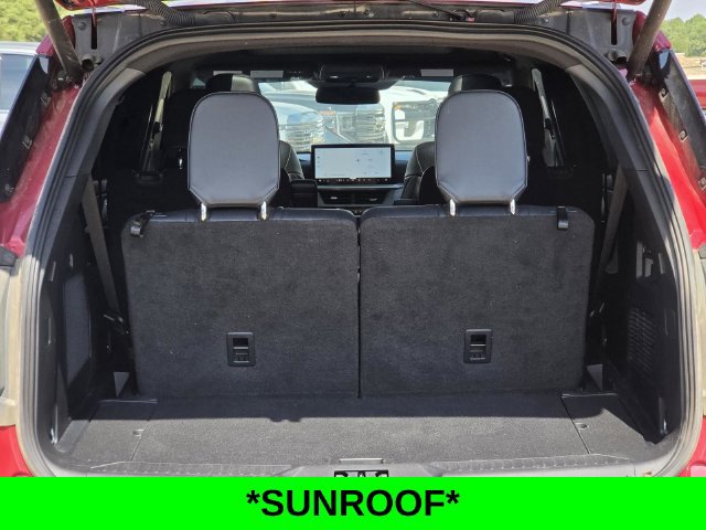 Used 2025 Ford Explorer ST AWD/4WD image 7