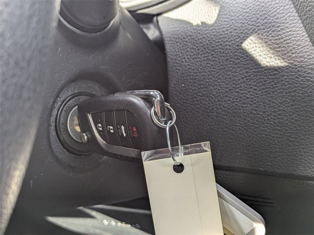 Used 2024 Toyota Corolla LE image 32