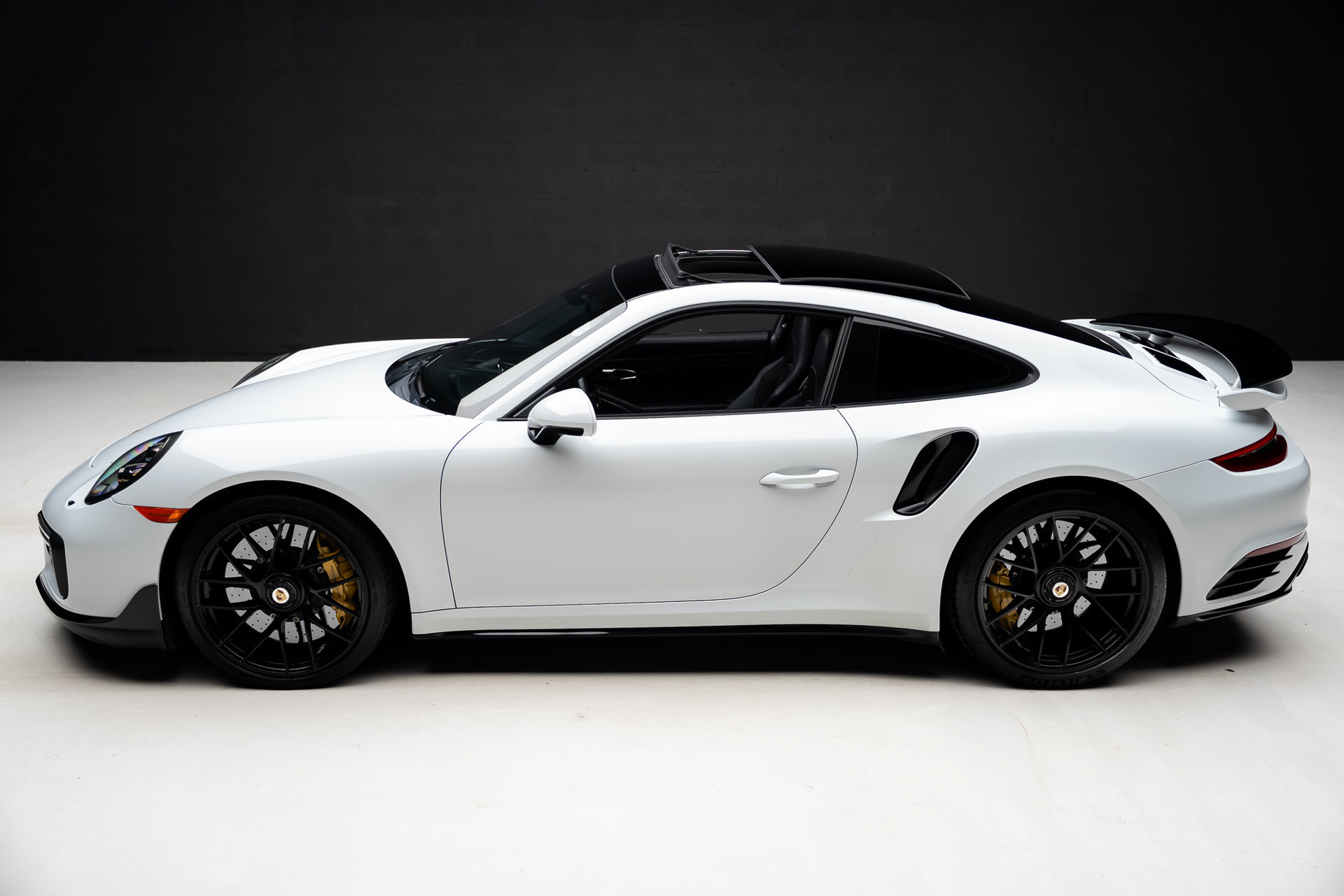 Used 2017 Porsche 911 Turbo S AWD/4WD image 18