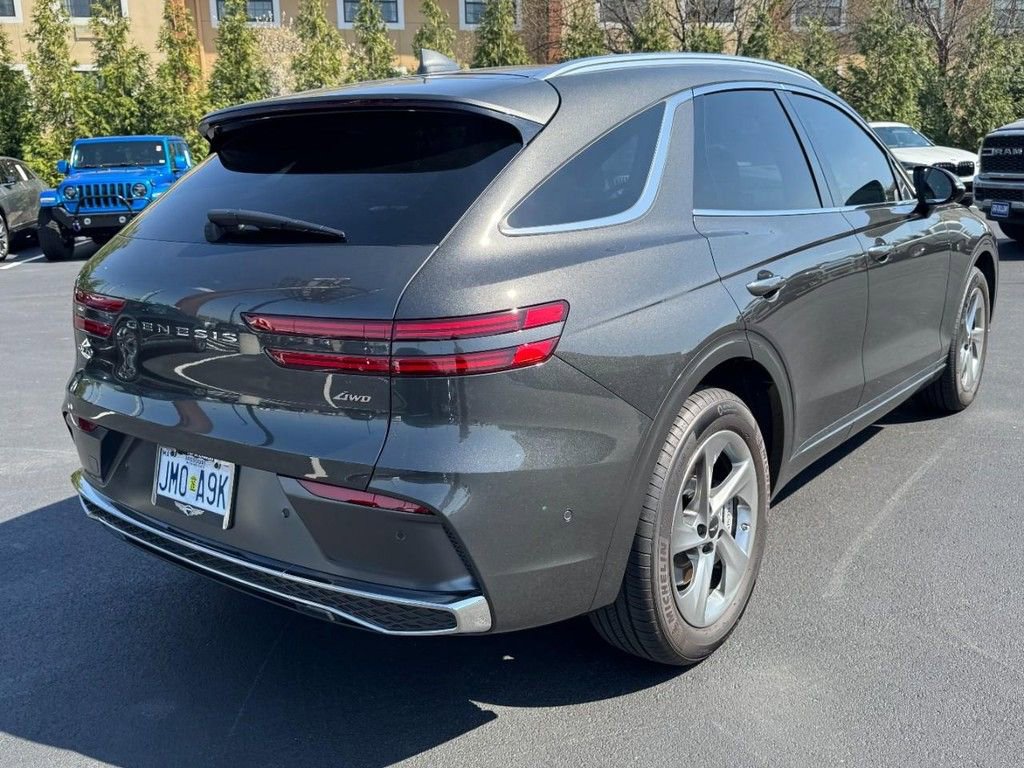 Certified 2026 Genesis GV70 2.5T Advanced image 3
