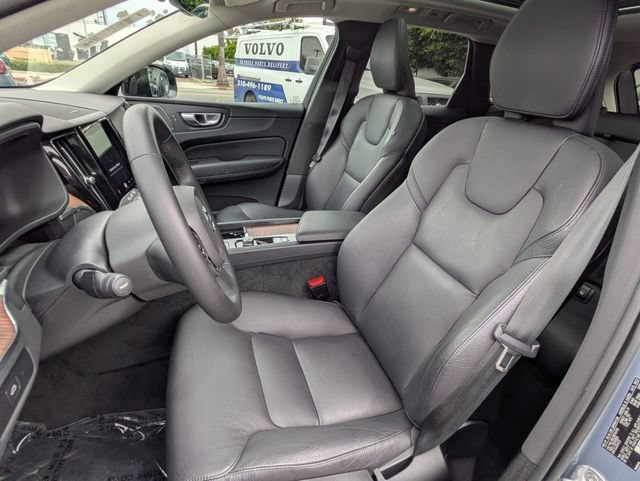 Certified 2024 Volvo XC60 B5 Plus w/ Protection Package Premier AWD/4WD image 13