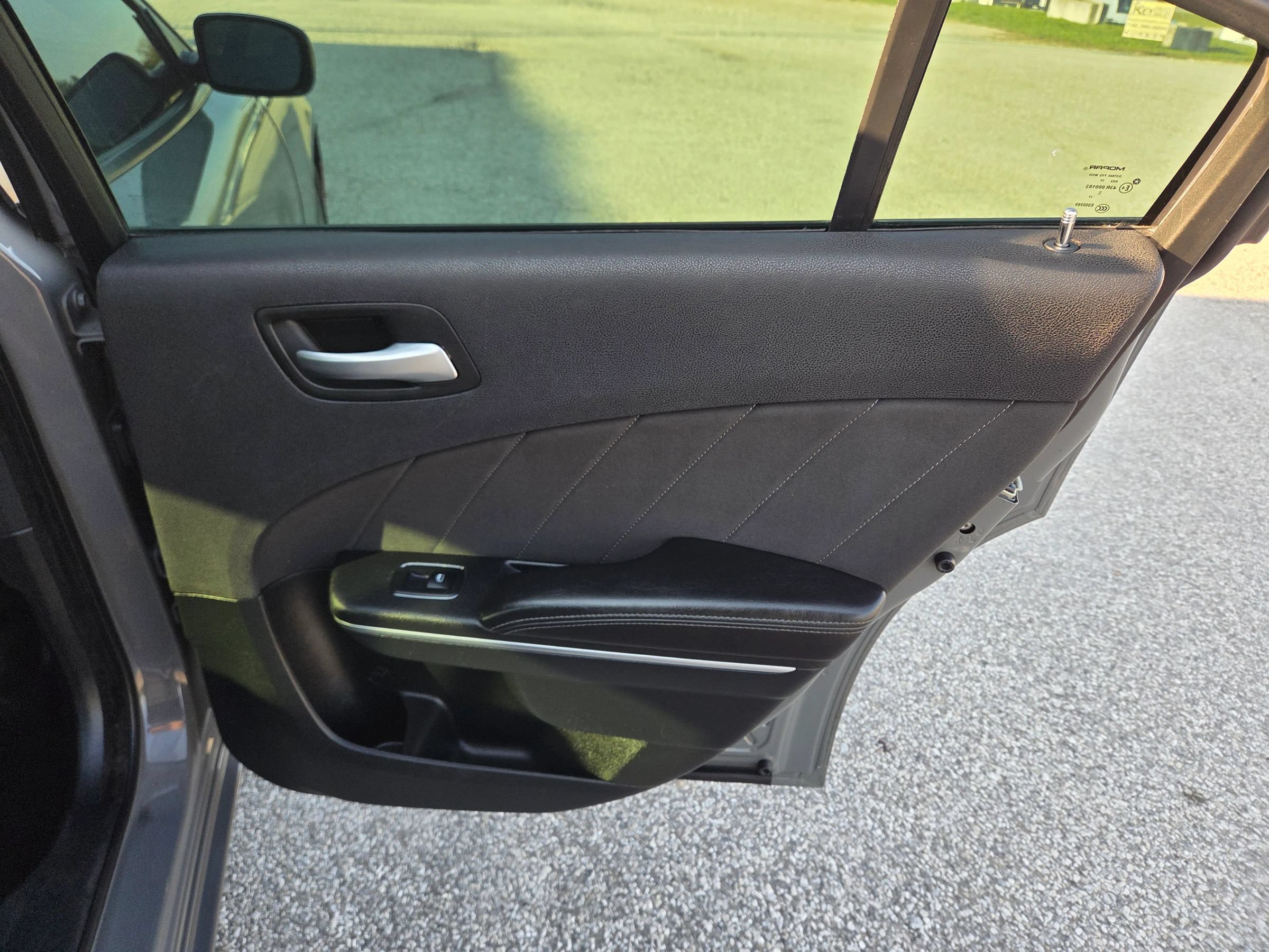 Used 2018 Dodge Charger SXT Plus RWD image 19