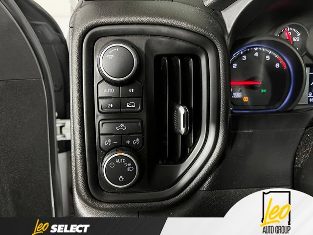 Used 2019 Chevrolet Silverado 1500 W/T w/ Trailering Package AWD/4WD image 13