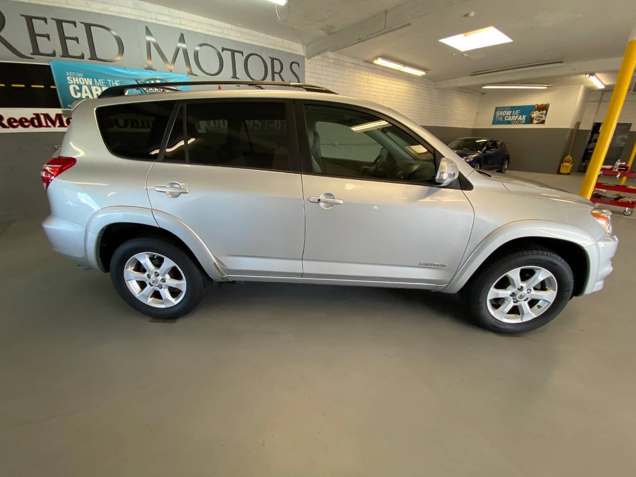 Used 2010 Toyota RAV4 Limited FWD image 20