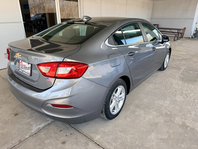 Used 2018 Chevrolet Cruze LT w/ Convenience Package image 7