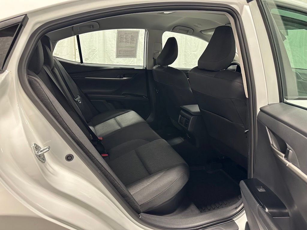 Used 2026 Toyota Camry LE FWD image 51