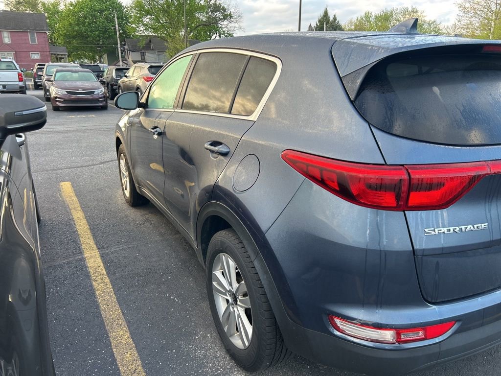Used 2018 Kia Sportage LX image 9