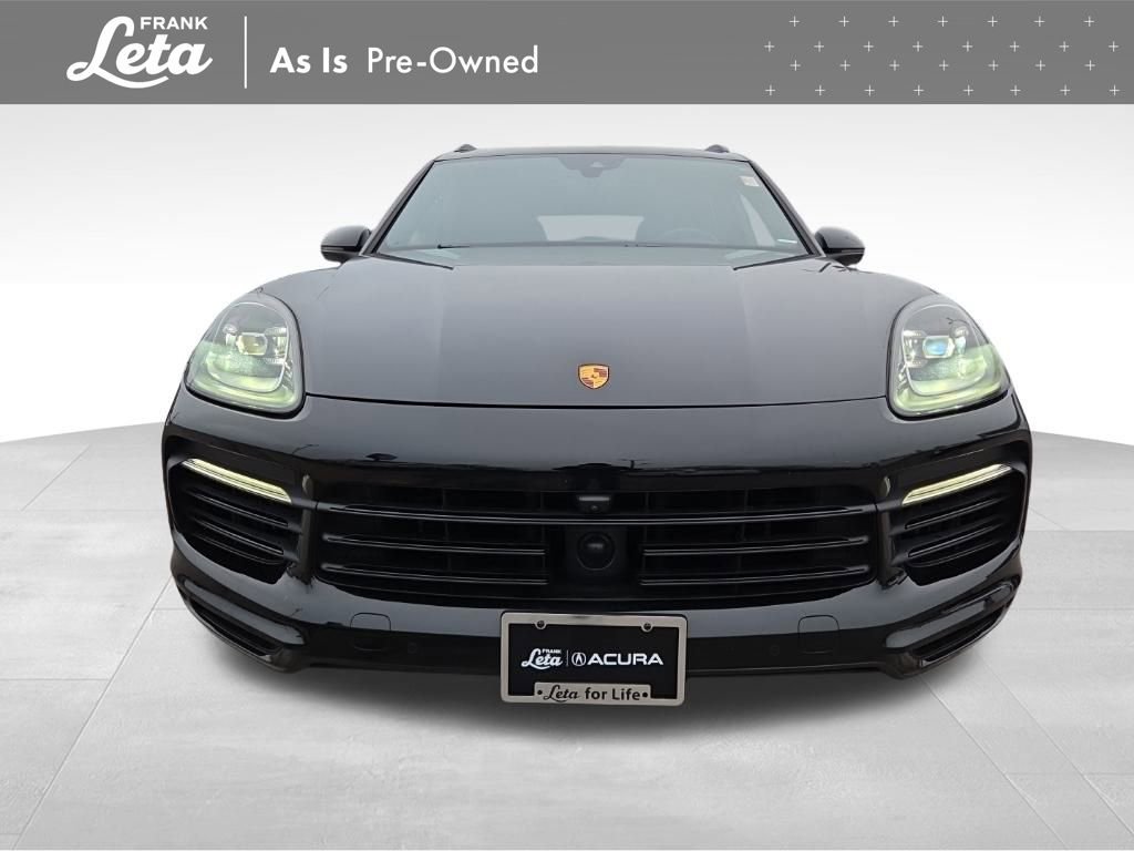 Used 2022 Porsche Cayenne w/ Premium Package image 17