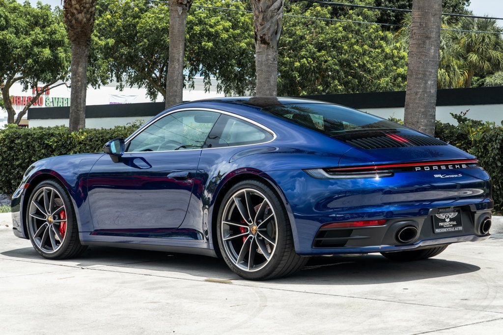 Used 2022 Porsche 911 Carrera S RWD image 3