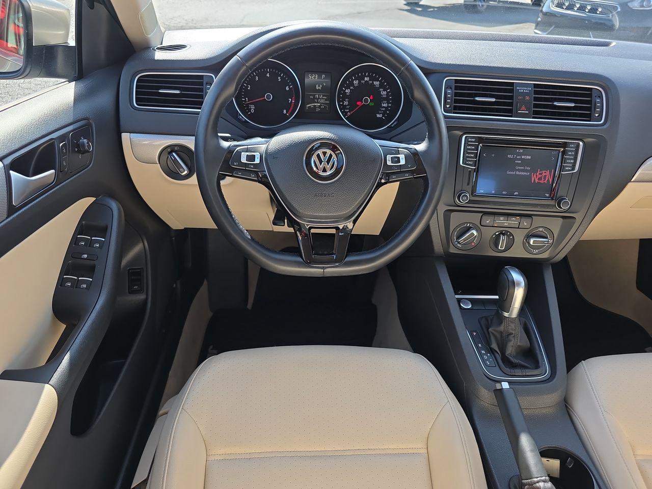 Used 2016 Volkswagen Jetta SE FWD image 6