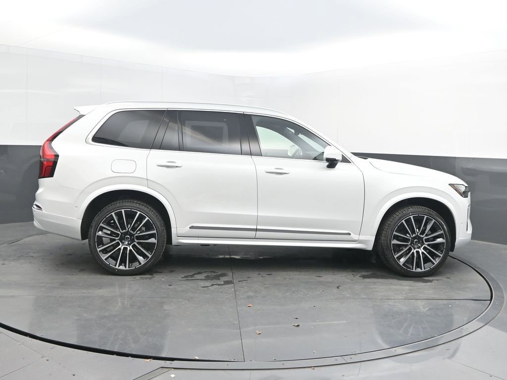 New 2026 Volvo XC90 B6 Plus w/ Protection Package Premier image 8