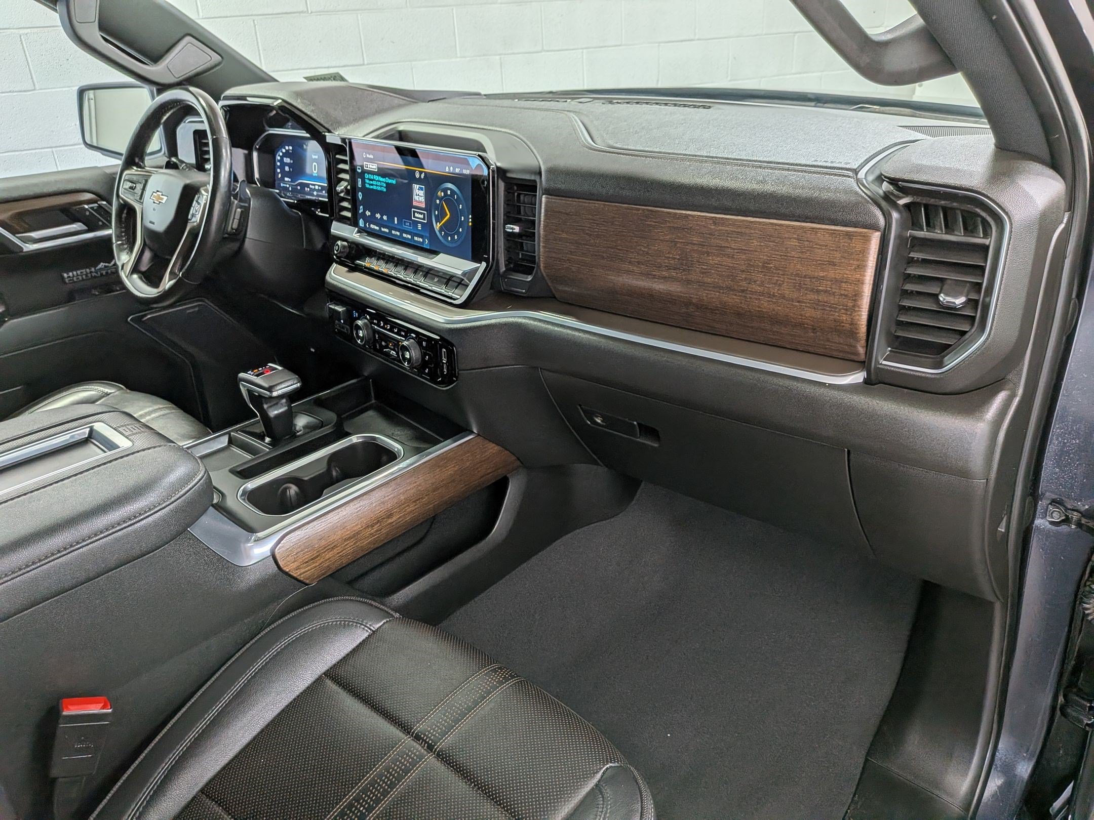 Used 2022 Chevrolet Silverado 1500 High Country RWD image 35