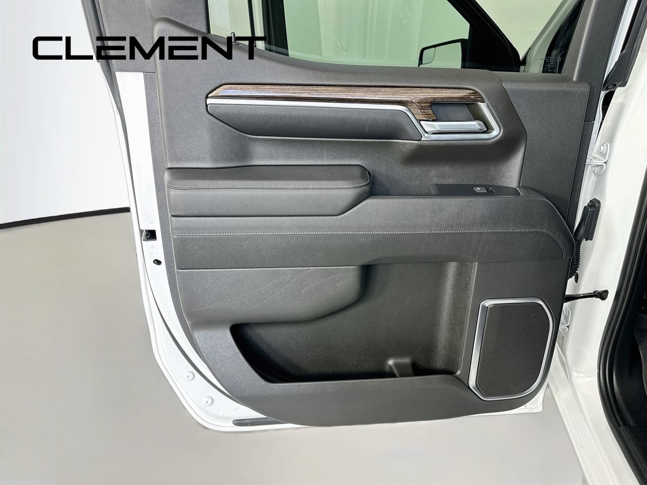 Used 2023 GMC Sierra 1500 Elevation AWD/4WD image 30