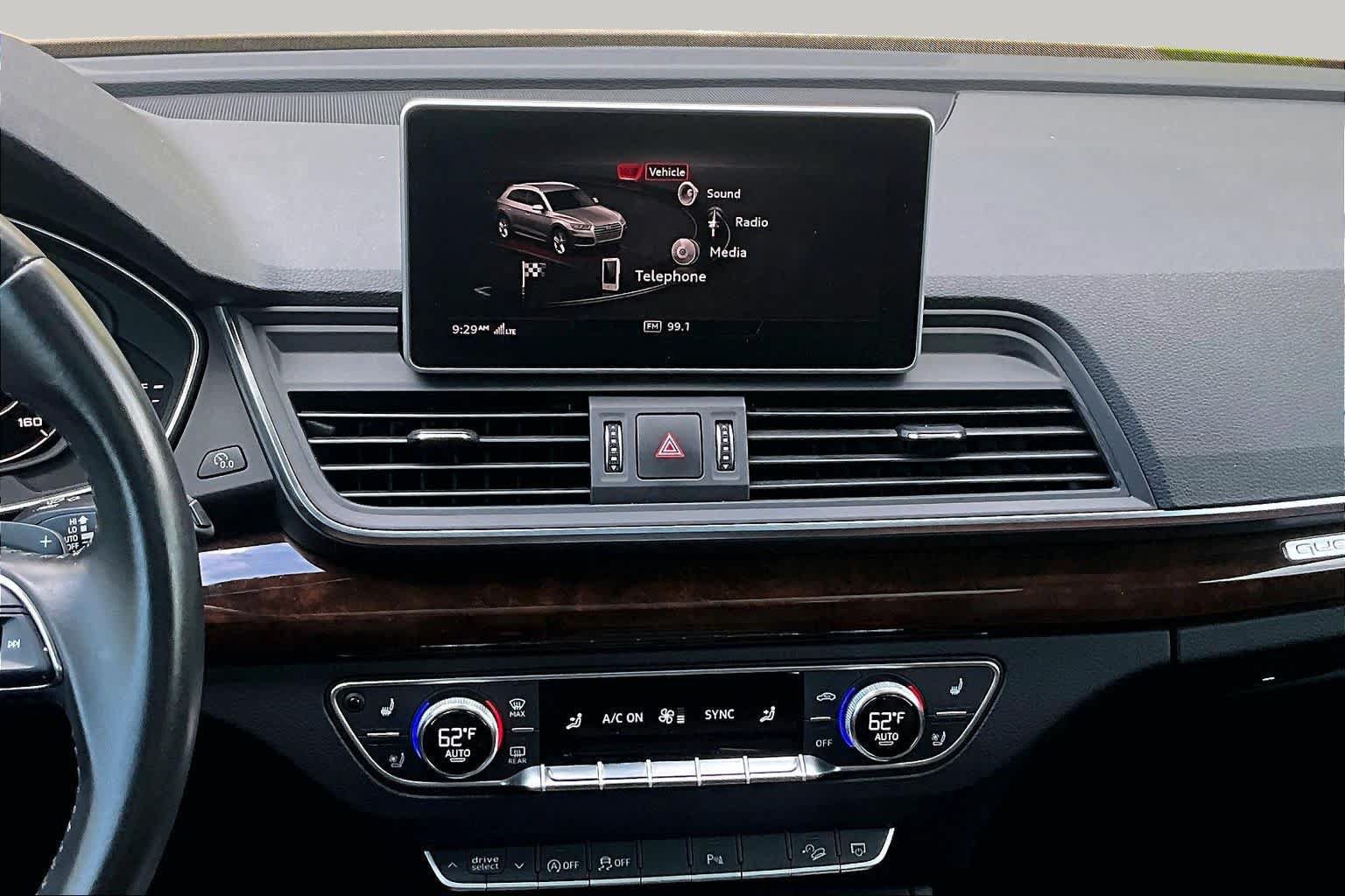 Used 2019 Audi Q5 2.0T Premium Plus w/ Premium Plus Package AWD/4WD image 6