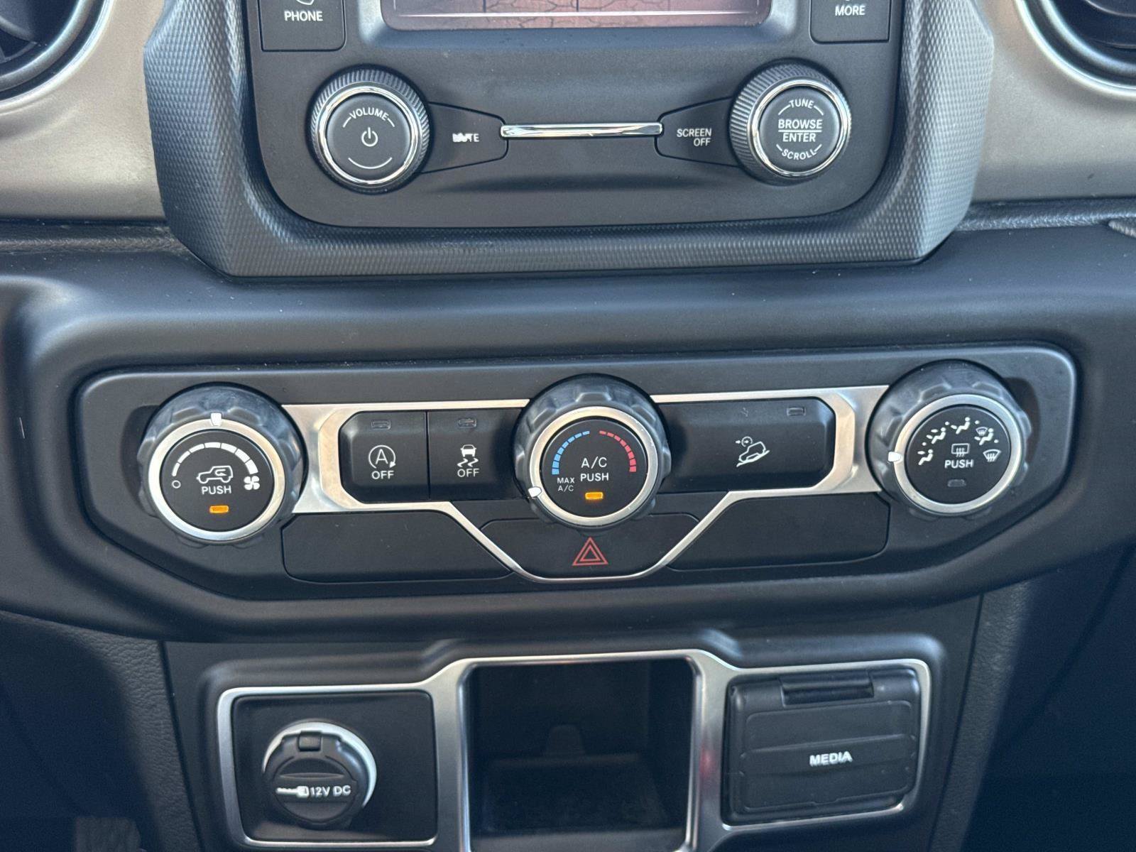 Used 2021 Jeep Wrangler Unlimited Sport AWD/4WD image 6