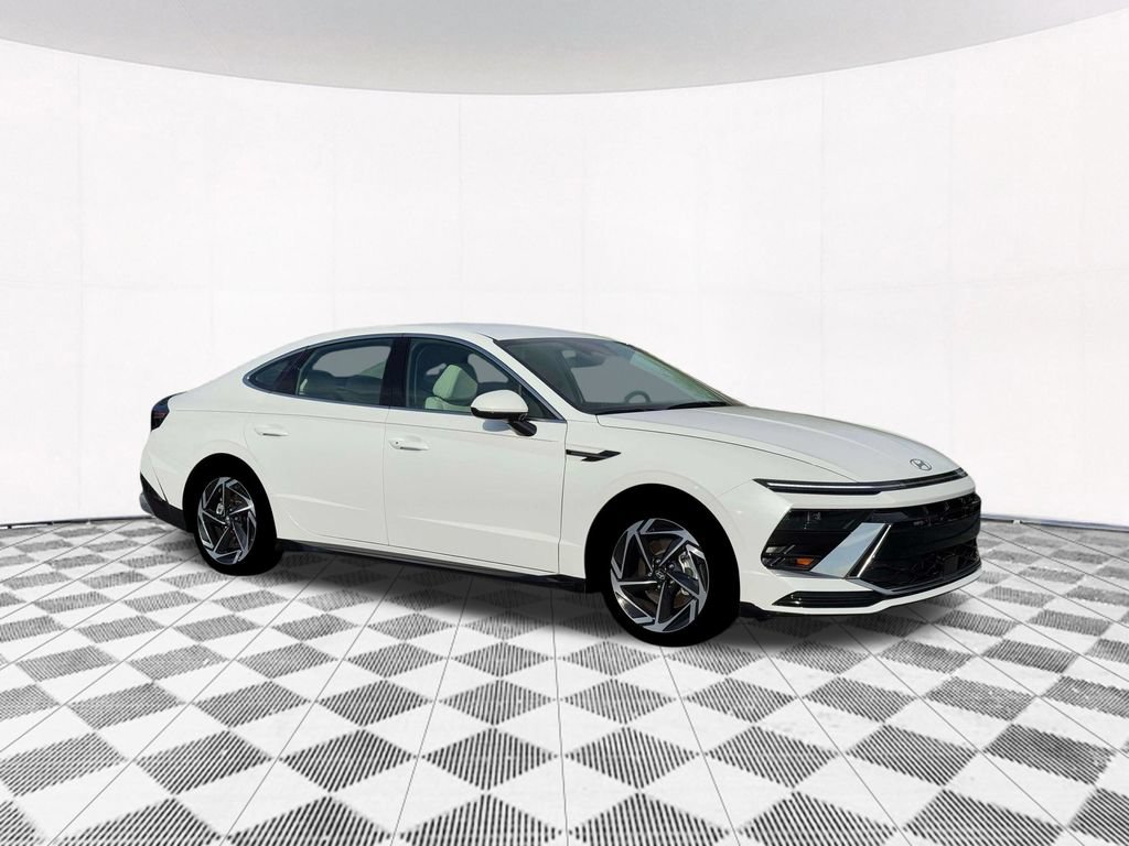 New 2026 Hyundai Sonata SEL FWD image 16