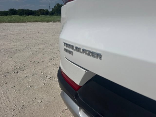 Used 2025 Chevrolet TrailBlazer LT AWD/4WD image 10