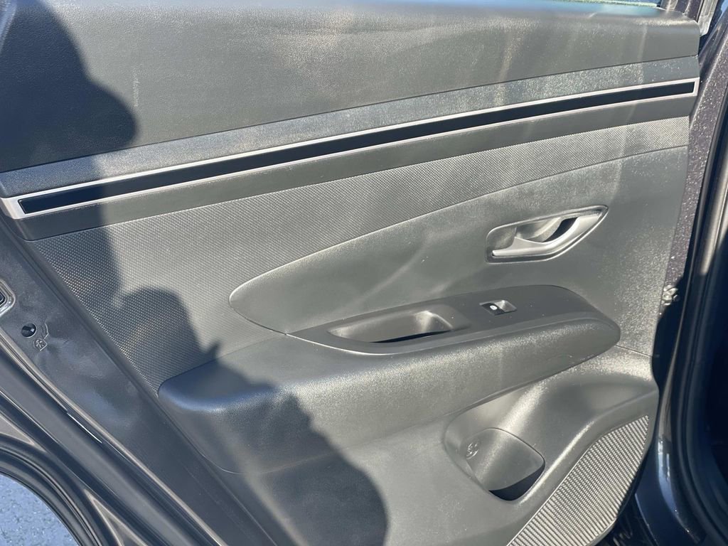 Certified 2024 Hyundai Tucson SE image 17