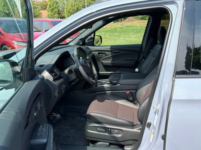 New 2026 Honda Ridgeline Black Edition image 16