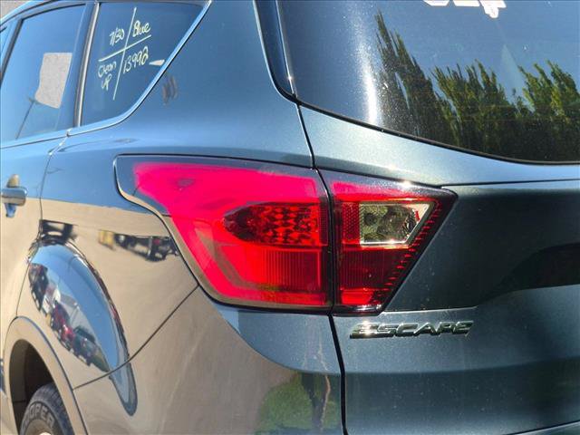 Used 2019 Ford Escape SE FWD image 13