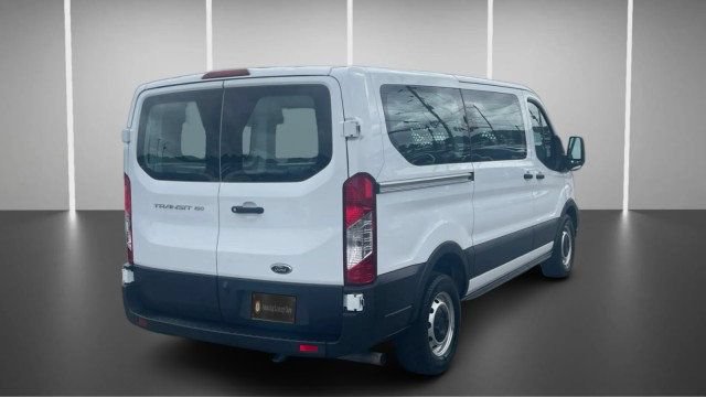 Used 2025 Ford Transit 150 Low Roof RWD image 5