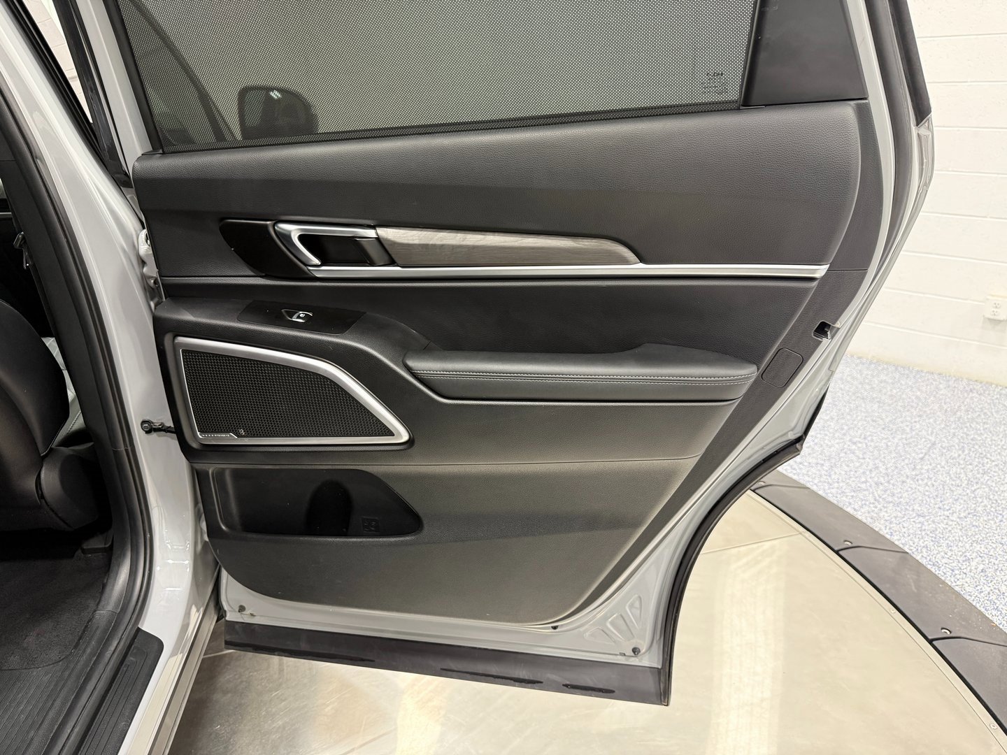 Used 2024 Kia Telluride EX X-Line image 32