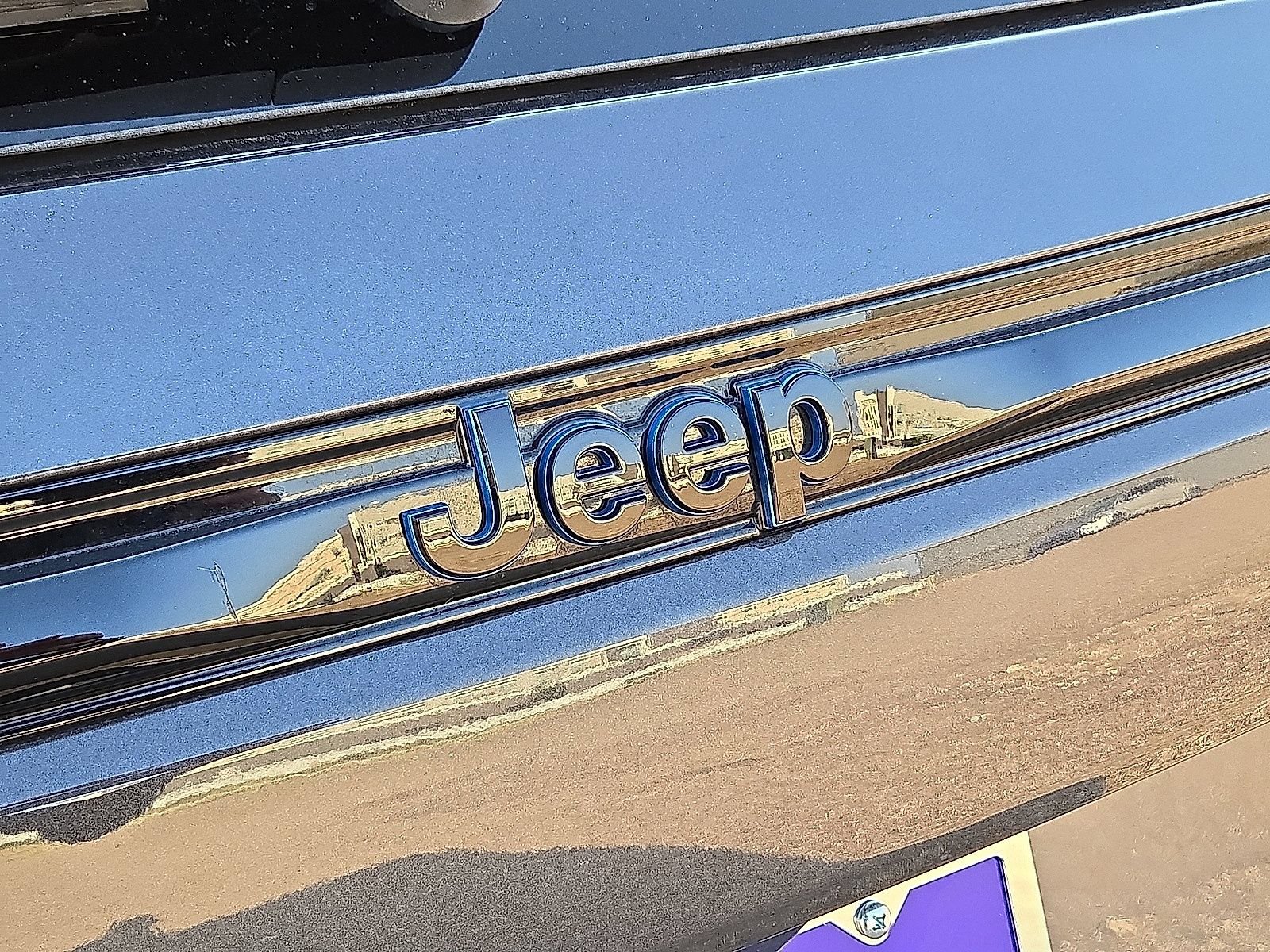 Used 2023 Jeep Grand Cherokee Trailhawk AWD/4WD image 14