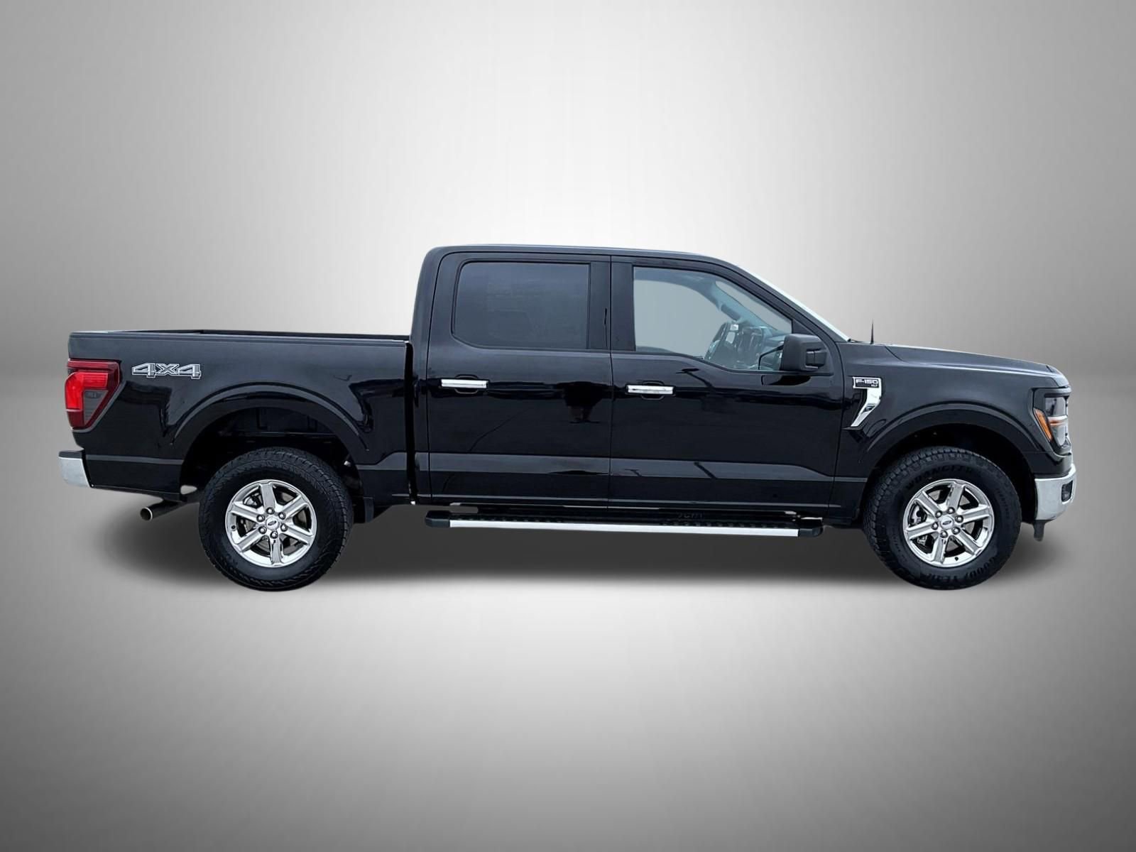 Used 2025 Ford F150 XLT w/ Equipment Group 301A Standard AWD/4WD image 4