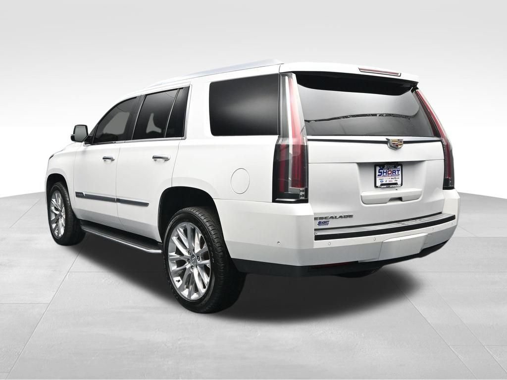 Used 2018 Cadillac Escalade Luxury AWD/4WD image 3