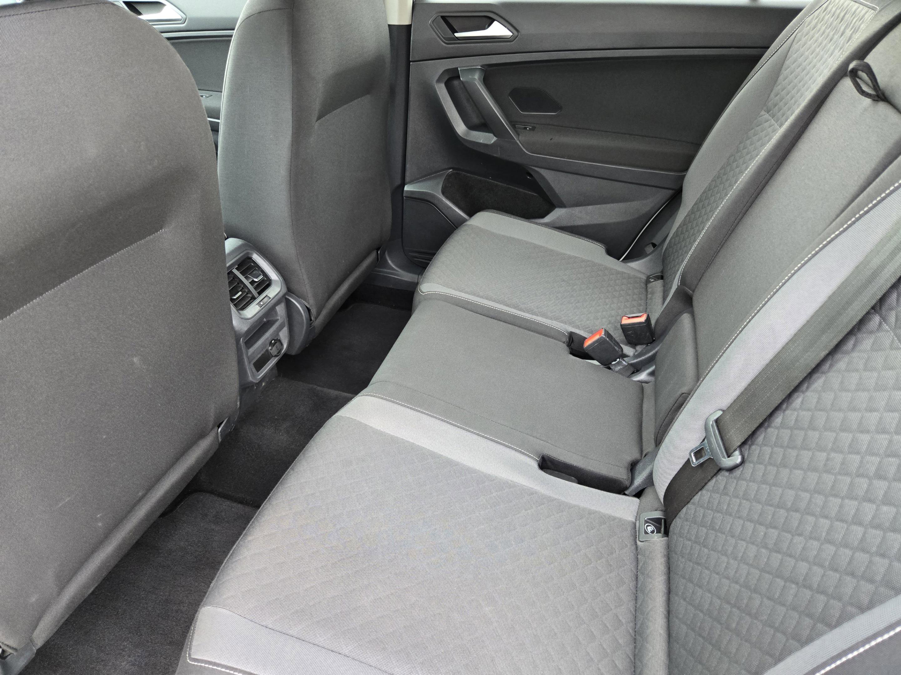 Used 2021 Volkswagen Tiguan S FWD image 26