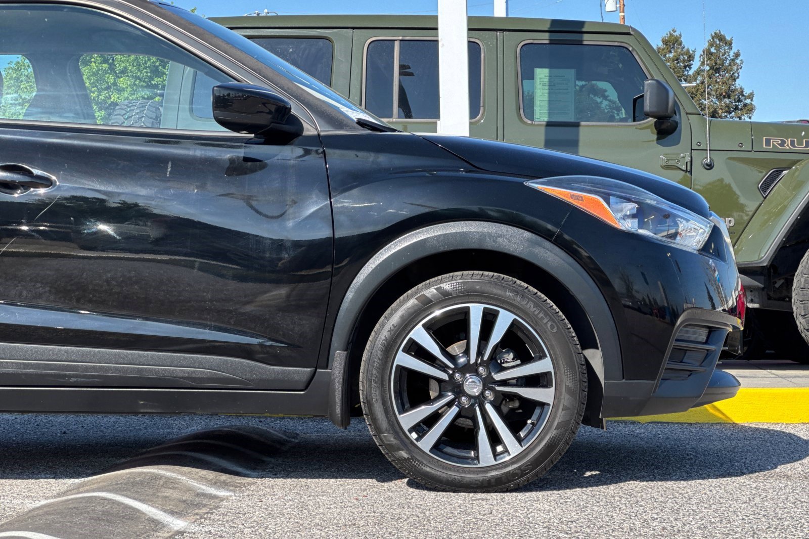 Used 2019 Nissan Kicks SV image 34