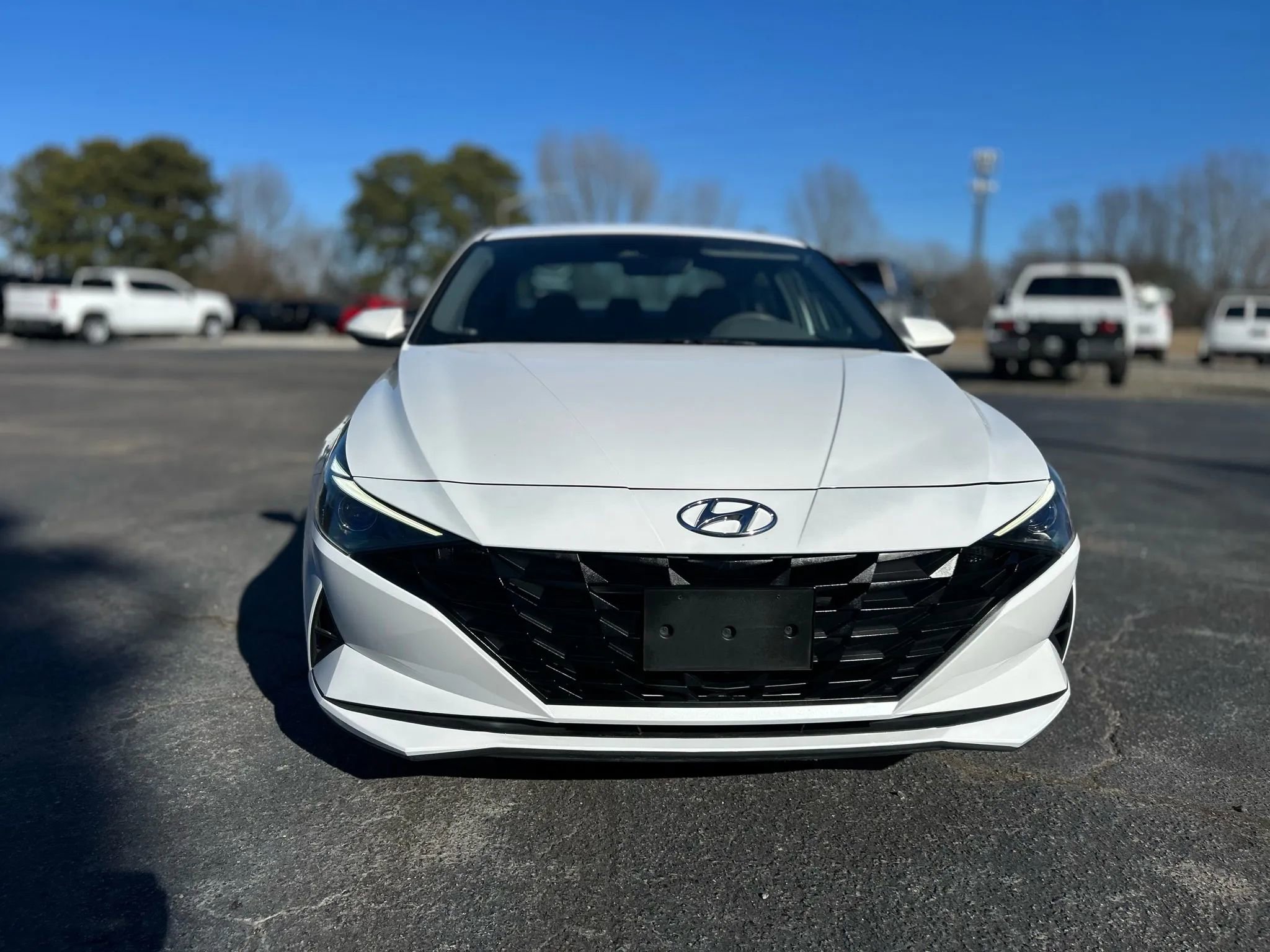 Used 2023 Hyundai Elantra SEL image 5