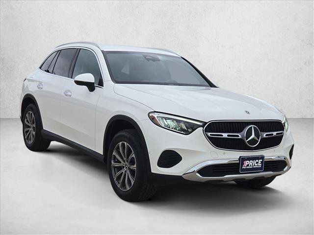 Used 2024 Mercedes-Benz GLC 300 w/ Winter Package image 3