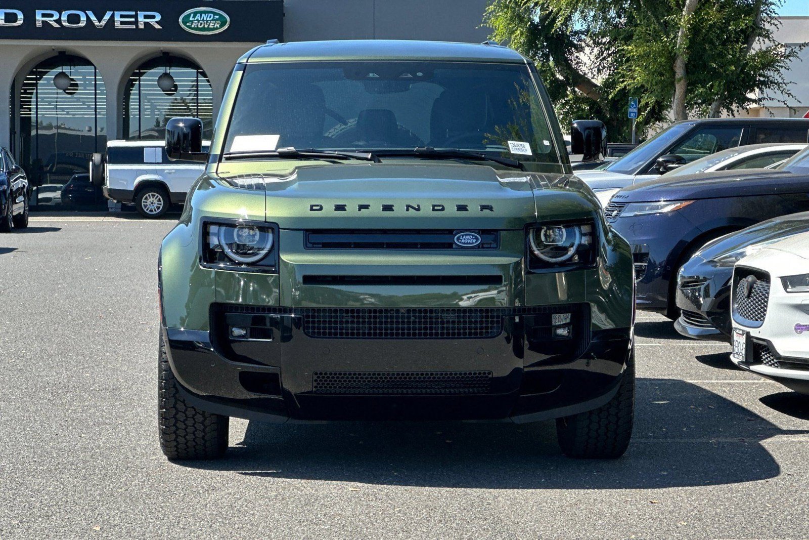 New 2026 Land Rover Defender 110 X-Dynamic SE AWD/4WD image 4