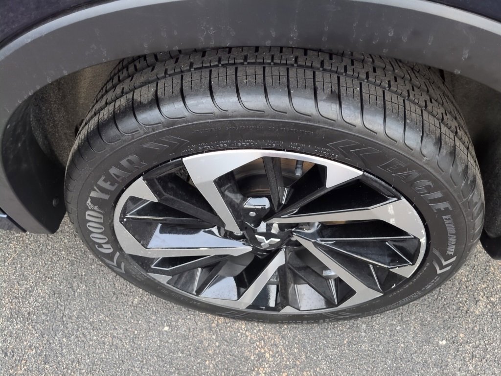 Used 2023 Mitsubishi Outlander SEL image 10