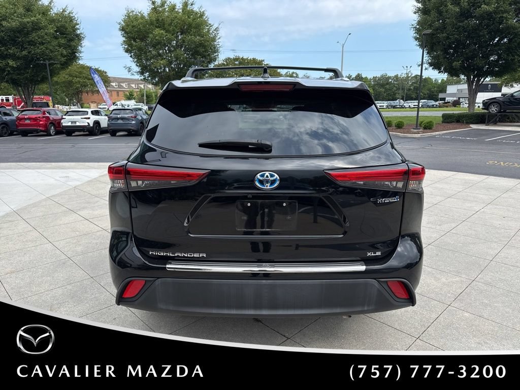 Used 2023 Toyota Highlander XLE AWD/4WD image 8