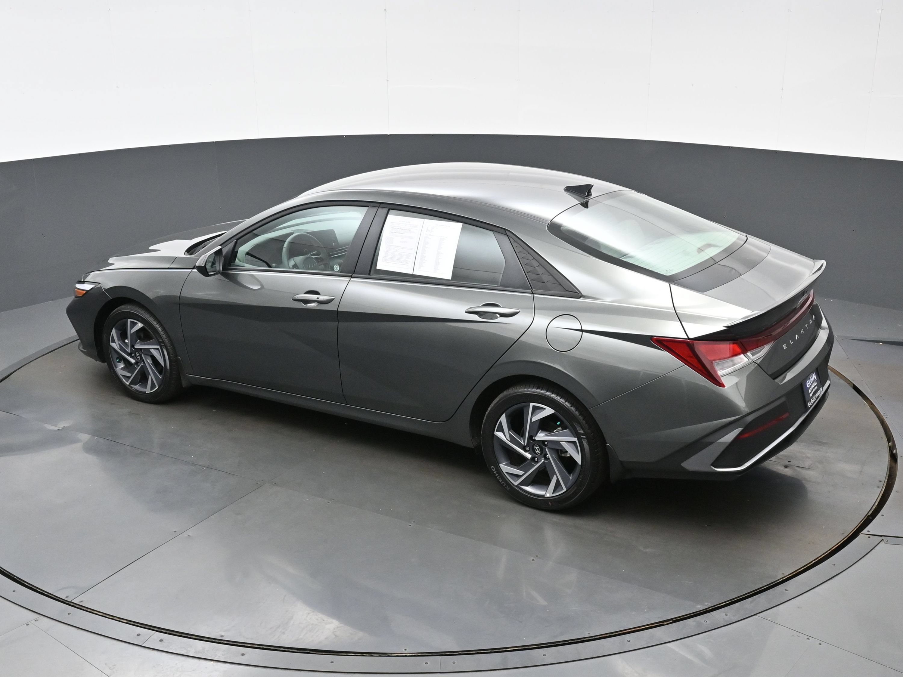 Certified 2025 Hyundai Elantra Sport FWD image 33