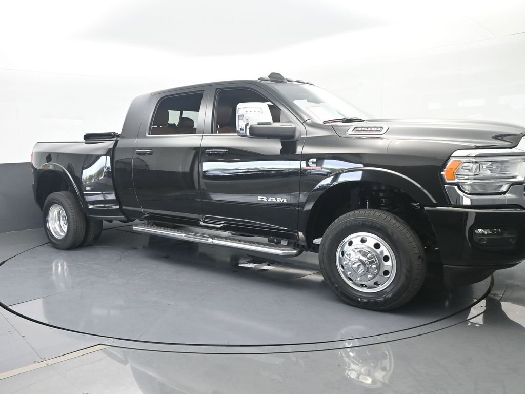 Used 2023 RAM 3500 Limited image 8